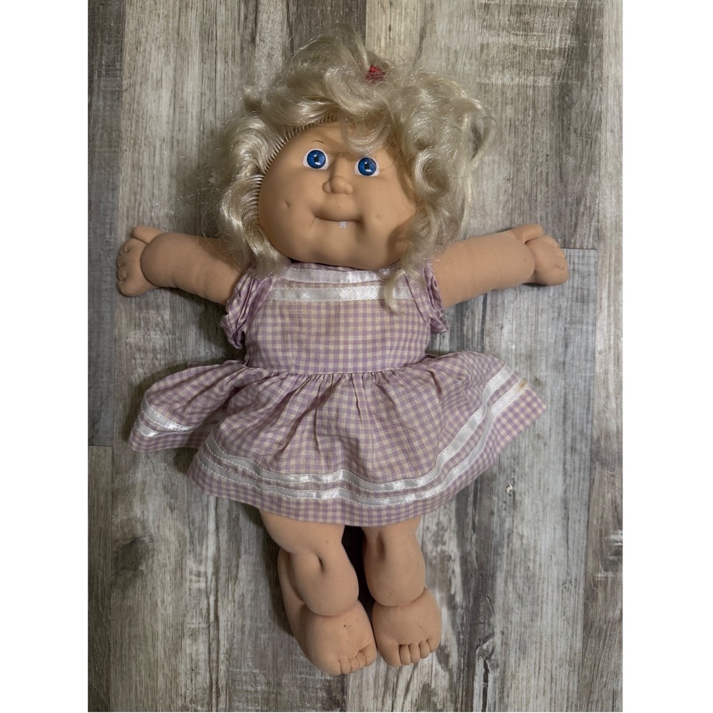Vintage 1982 Cabbage Patch Kids Doll Coleco Blonde Blue Eyes Gingham Dress tooth